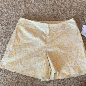 Margaret M Slimming Yellow Shorts size M
